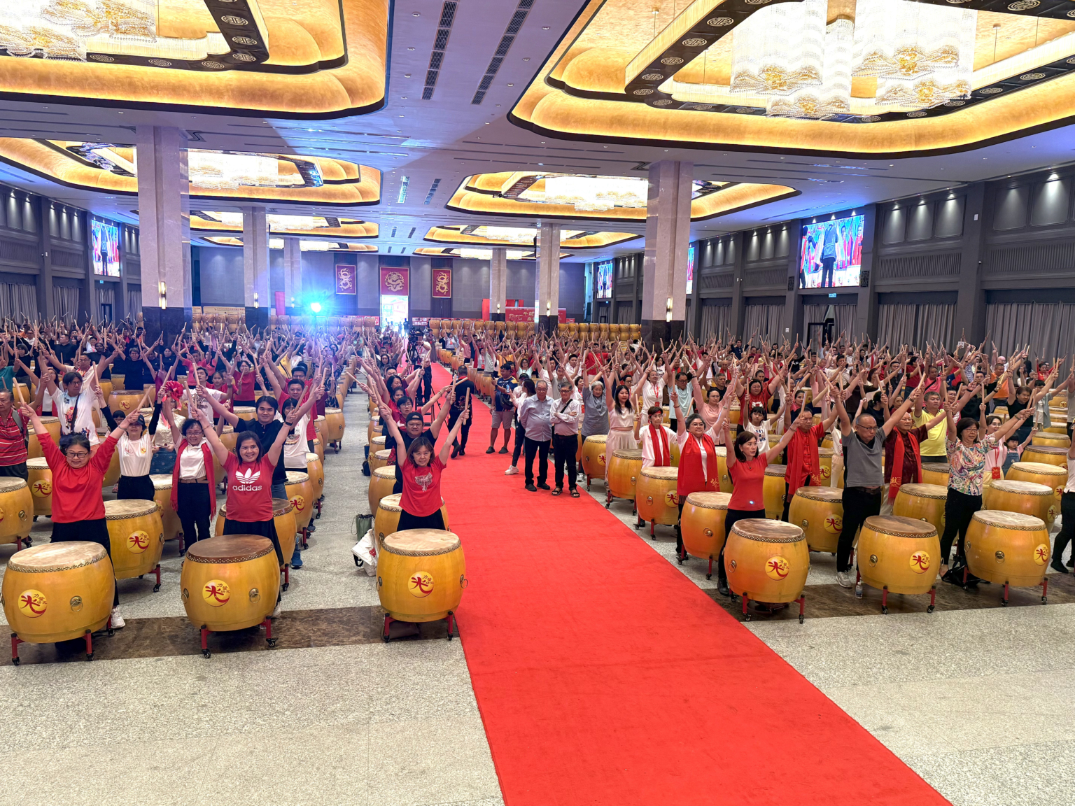 “千鼓传奇 启动光明”盛典星期日（4月27日）在马来西亚仙境古城太和殿盛大登场。（图：亚视新闻）