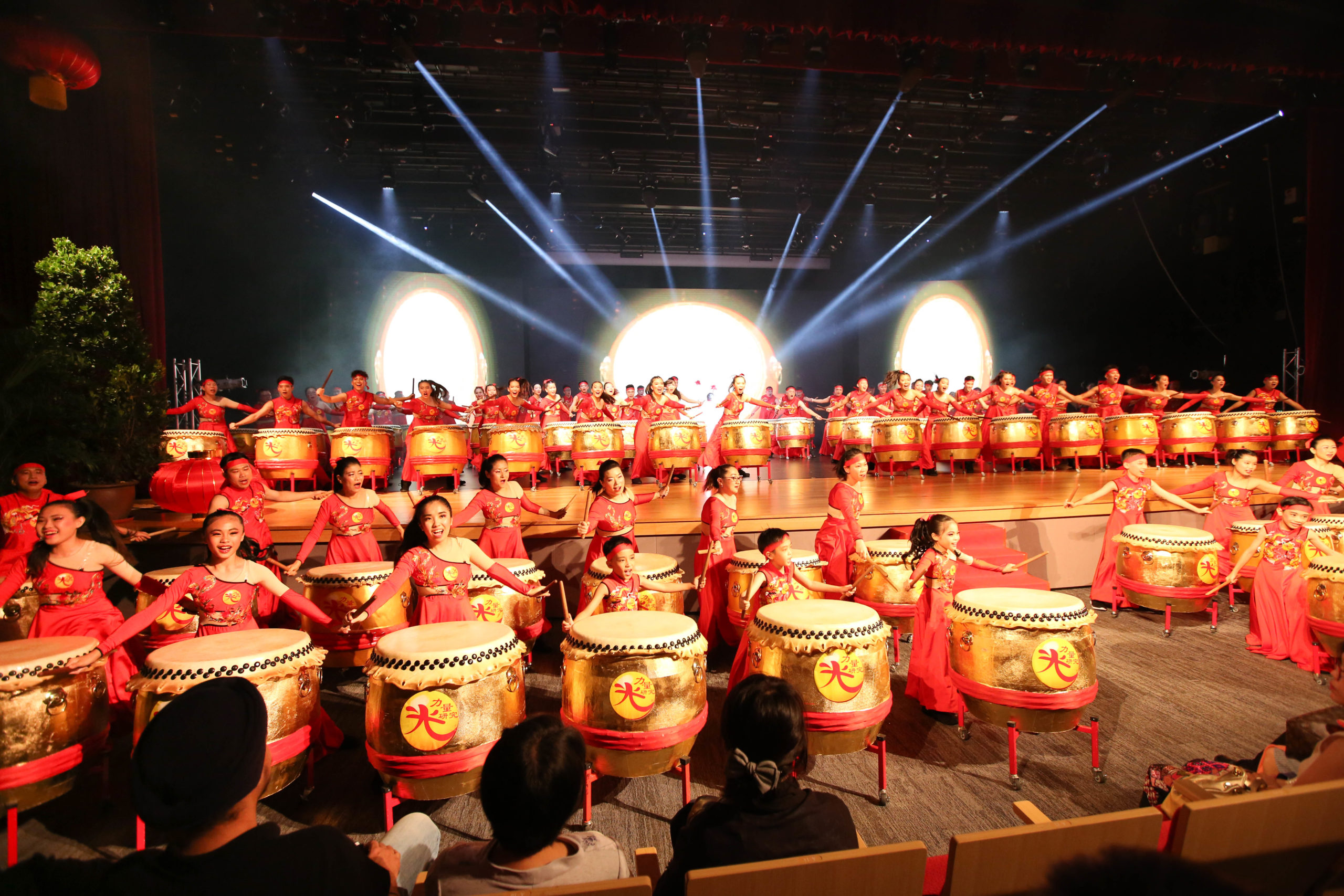 白世音文化艺术BSY Cultural Arts呈献百人鼓